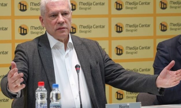 TADIĆ I RADOSAVLJEVIĆ PREDSTAVILI NOVI EKONOMSKI DOGOVOR