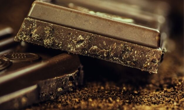 Da li je crna čokolada zaista DOBRA ZA SRCE?