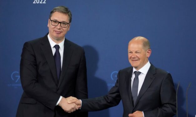 OVO SU PORUKE ŠOLCA I VUČIĆA O SANKCIJAMA RUSIJI