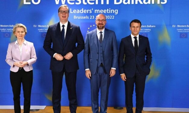 ZAVRŠEN SASTANAK LIDERA EU-ZB, VUČIĆ SA MAKRONOM