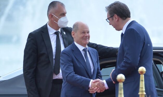 VUČIĆ ŠOLCU: DOBRO DOŠLI U SRBIJU, RADUJEM SE SUSRETU