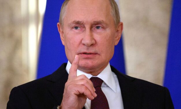 PUTIN: ZAPAD NEĆE DOČEKATI RASPAD RUSIJE