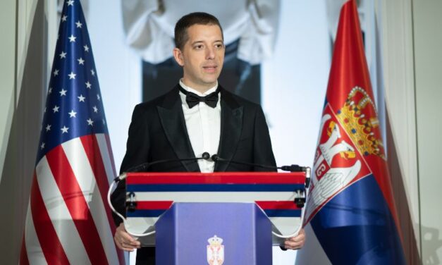 DEJTON: Istorijska šansa za Srbiju?