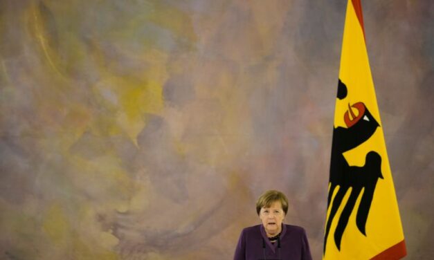 ANGELI MERKEL URUČENO NAJVIŠE NEMAČKO ODLIKOVANJE