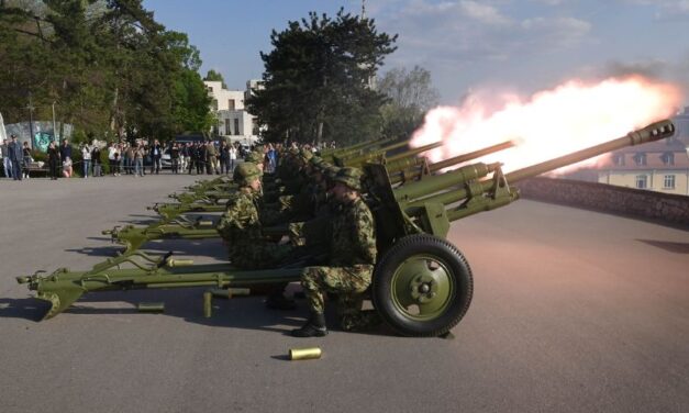 POČASNA ARTILJERIJSKA PALJBA POVODOM DANA VOJSKE SRBIJE