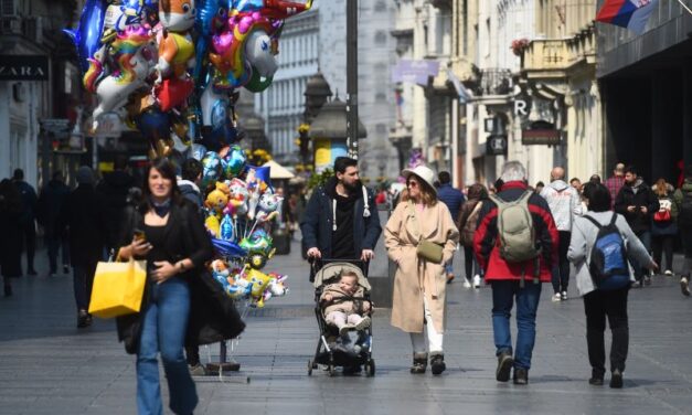 ZA VASKRS SE SVE SE MENJA: PARKING U BEOGRADU BESPLATAN, A EVO KO SKRAĆUJE RADNO VREME
