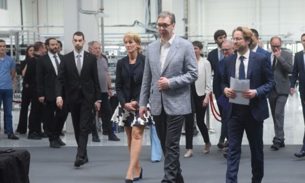 VUČIĆ: U VALJEVU ĆE SE PROIZVODITI NAJBOLJE VAGE U SVETU