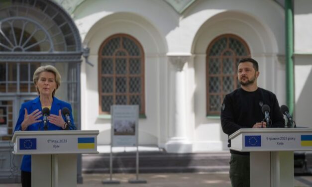 ZELENSKI:OČEKUJEM NOVE SANKCIJE RUSIJI, UKINUTI TRGOVINSKA OGRANIČENJA PREMA UKR