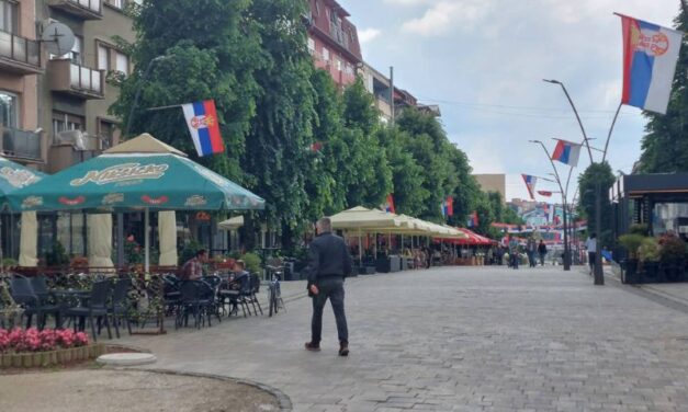 NA KIM MIRNO, POLICIJA KOD ZGRADA OPŠTINA U LEPOSAVIĆU, ZUBINOM POTOKU I ZVAČANU