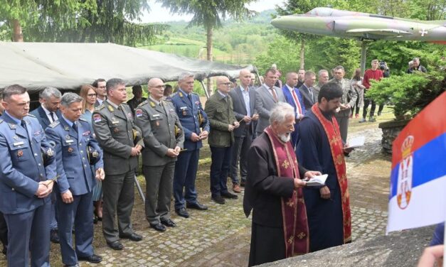 VUČEVIĆ PRISUSTVOVAO DANU SEĆANJA NA PUKOVNIKA PAVLOVIĆA