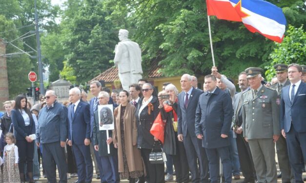 ŠIROM SRBIJE OBELEŽAVA SE DAN POBEDE