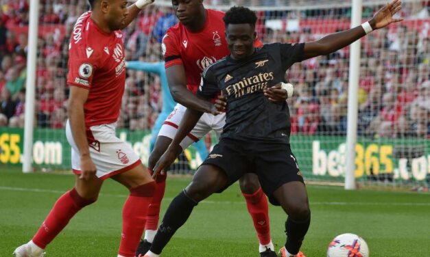 ARSENAL PORAŽEN OD NOTINGEM FORESTA, MANČESTER SITIJU TREĆA UZASTOPNA TITULA