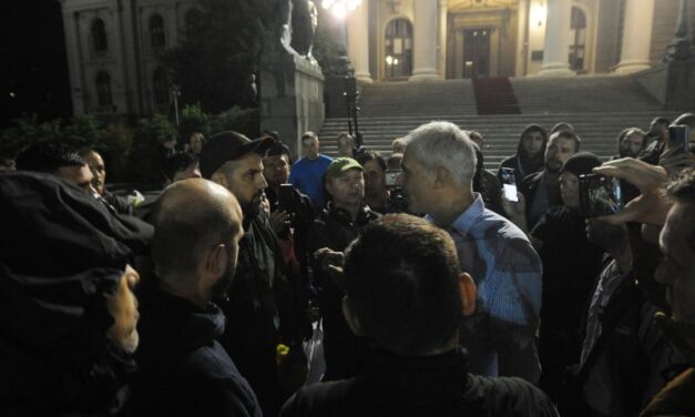 ODRŽAN PROTEST DELA OPOZICIJE, NA KRAJU MANJE TENZIJE
