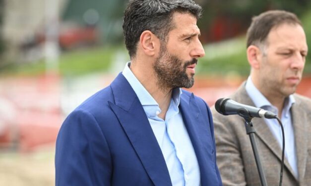 ŠAPIĆ: KRAJEM JUNA ĆE BITI ISKLJUČENA STRUJA I VODA SVIM SPLAVOVIMA NA SAVSKOM NASIPU