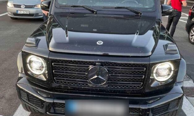 CARINICI NA HORGOŠU ZAPLENILI MERCEDES G400D I LUIS VITON JAKNU
