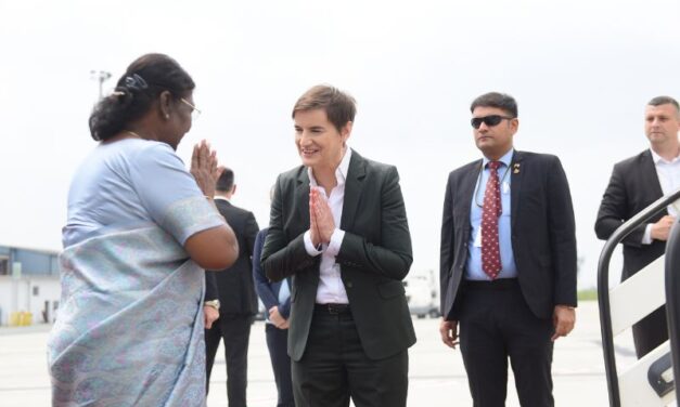 BRNABIĆ ISPRATILA PREDSEDNICU INDIJE DROUPADI MURMU