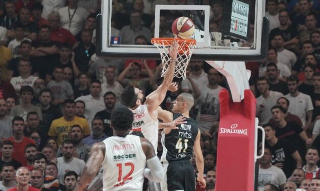 KOŠARKAŠI CRVENE ZVEZDE POBEDILI PARTIZAN, SERIJA SE VRAĆA U ARENU