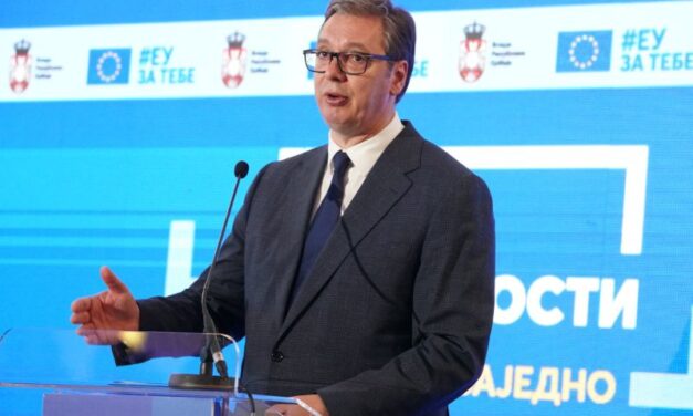 VUČIĆ: HVALA EU NA PODRŠCI KOJU PRUŽATE MLADIM I OBRAZOVANIM LJUDIMA U SRBIJI