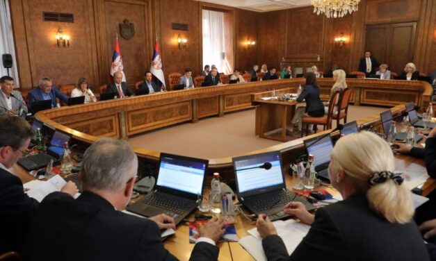 VLADA UVEĆALA IZNOSE POMOĆI ZA SVIH PET KATEGORIJA OŠTEĆENJA U POPLAVAMA