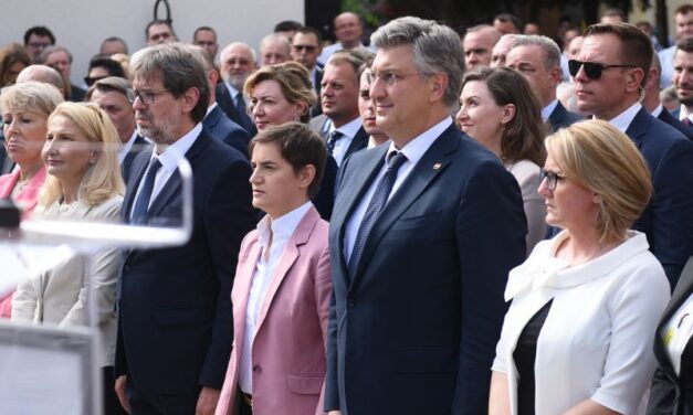PLENKOVIĆ: PREPOZNALI SMO ZNAČAJ SARADNJE SRPSKE MANJINE U HRVATSKOJ I HRVATSKE U SRBIJI
