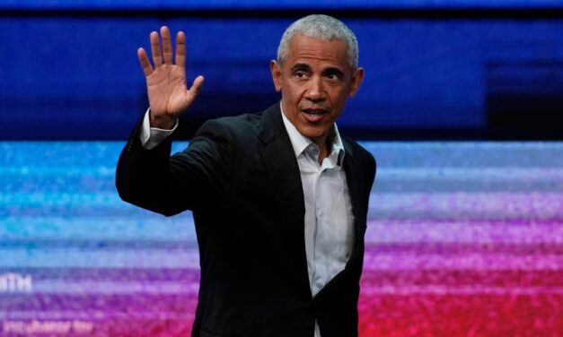 OBAMA: PODMORNICA VEST DANA, A NE 700 UTOPLJENIH MIGRANATA
