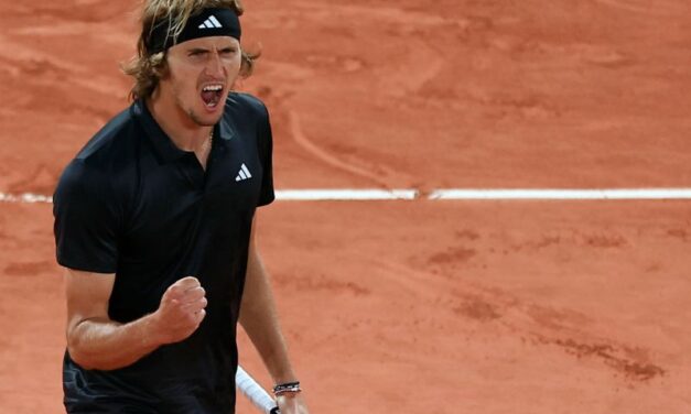 ZVEREV I EČEVERI OBEZBEDILI ČETVRTFINALE ROLAN GAROSA