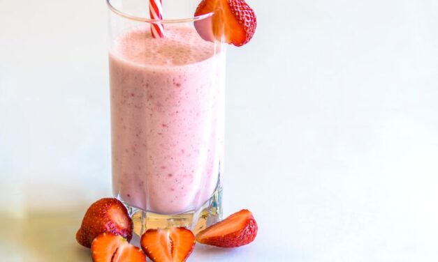 TRI OSOBE PREMINULE NAKON KONZUMACIJE MILKŠEJKA U RESTORANU