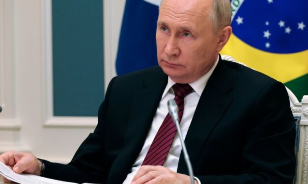 PUTIN: PROCES DEDOLARIZACIJE U BRIKS-U JE NEPOVRATAN