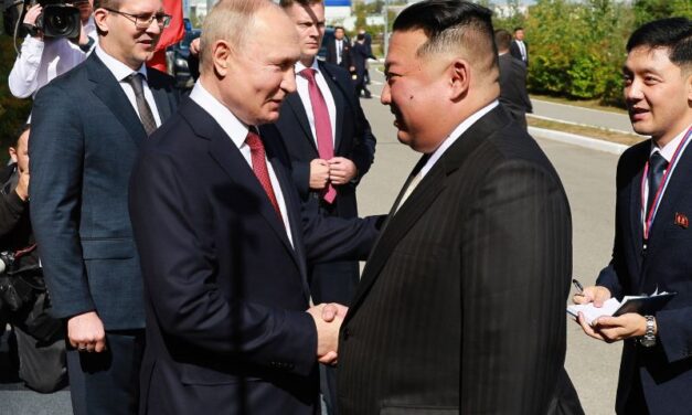 Kada Putin čestita Kim Džong Unu…