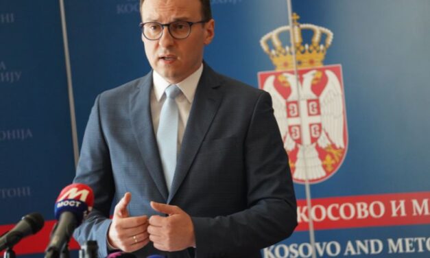 PETKOVIĆ: KURTI SAM SEBE ISTERAO NA ČISTAC, DA SVI VIDE DA ON NE ŽELI PREGOVORE