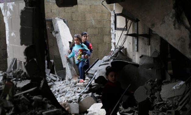 JEZIVO! HILJADE DECE ZATRPANO POD RUŠEVINAMA GAZE, UNICEF izneo jezive brojke