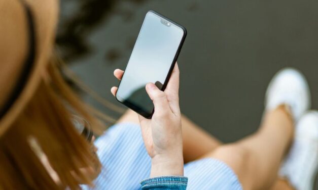 Ovo je najprodavaniji mobilni telefon godine