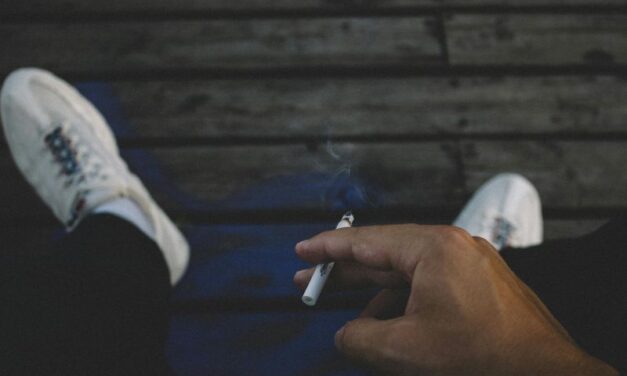 Kako da JEDNOSTAVNO OSTAVITE CIGARETE?