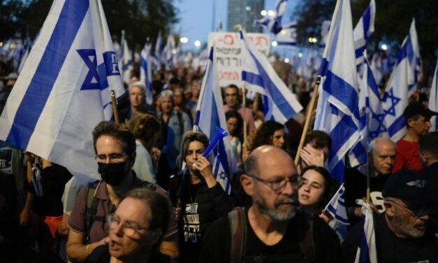 IZRAEL: Kada narod traži kraj rata…