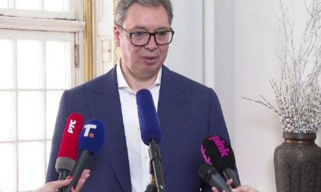 VUČIĆ: Za mene ne mogu ništa da kažu, pa napadaju decu
