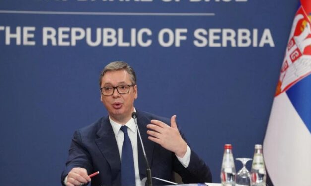 VUČIĆ: Da živimo u miru i da ekonomski napredujemo