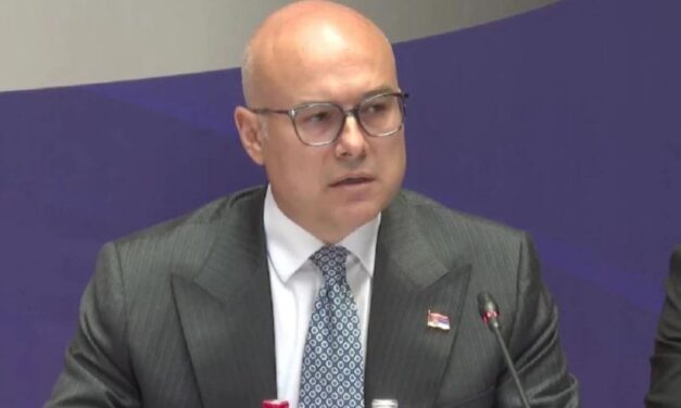 MUP: Objavljen lažni snimak premijera Vučevića na Fejsbuku, VJT POZIVA GRAĐANE DA PRIJAVE LAŽNE SNIMKE