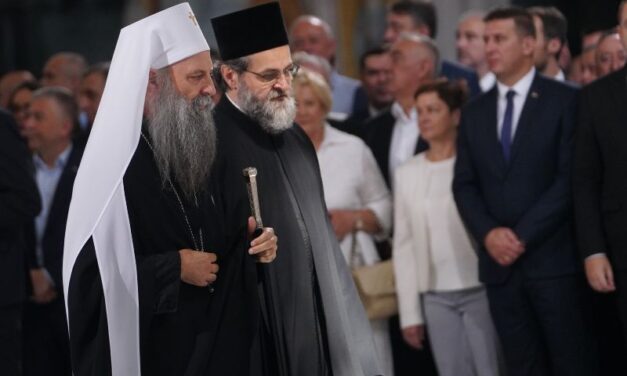 Patrijarh služi liturgiju u PEĆKOJ PATRIJARŠIJI