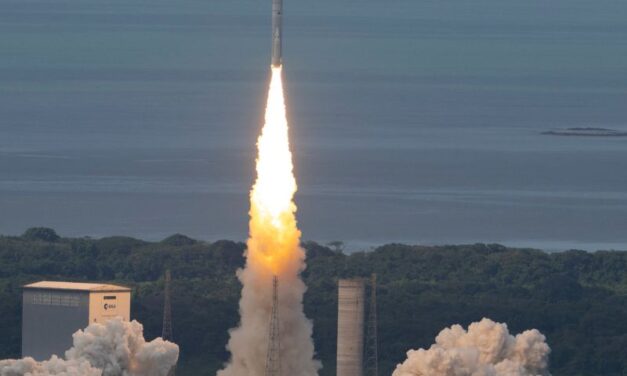 ČETIRI MILIJARDE EVRA ODLETELO U VAZDUH: Evropska raketa “Ariane 6” uspešno lansirana