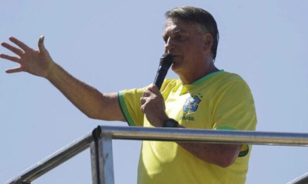 POLICIJA: Bolsonaro proneverio nakit vredan 1,2 miliona dolara dok je bio predsednik