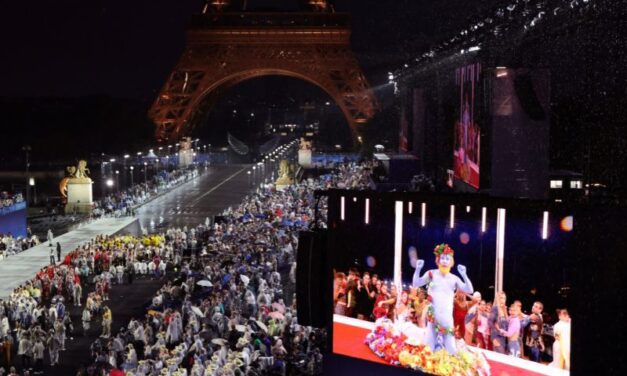 MAKRON PODRŽAO SKANDALOZNO OTVARANJE OI: Francuska je ponosna na ceremoniju!