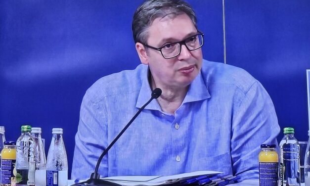 VUČIĆ NA RTS: SNS je i dalje najpopularnija stranka