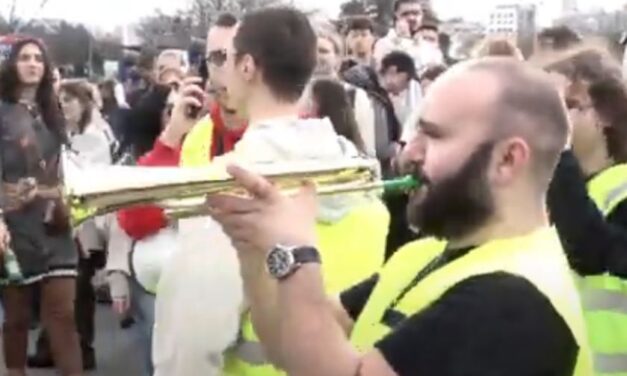 NOVi PROTEST: Studenti traže vanredne izbore
