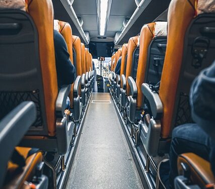 KO VOZI NAŠU DECU? Izgoreo autobus na ekskurziji