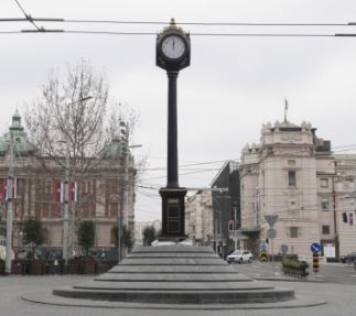 DUGO JE RADIO… pokvario se sat na Trgu Republike