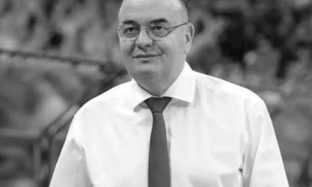 TUŽNE VESTI: Preminuo Duško Vujošević