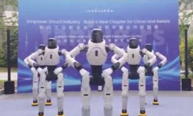 KINA: Kada roboti zaigraju srpsko kolo…