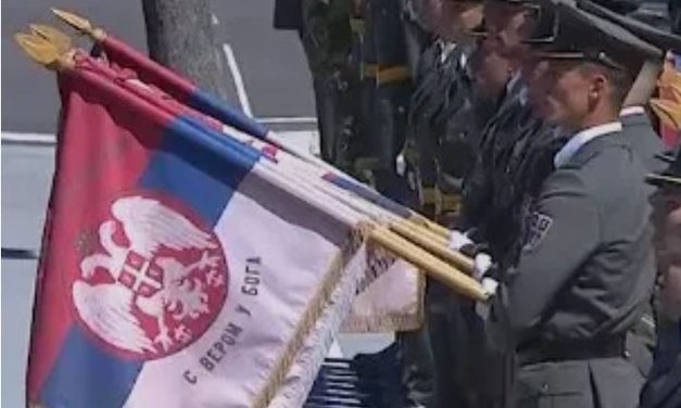 S VEROM U BOGA: Promovisani najmlađi oficiri Vosjke Srbije