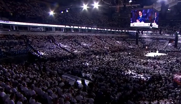 VUČIĆ IZ PUNE ARENE: Narod se pita!